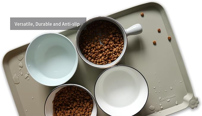 Hoki Found L Silicone Non Slip Pet Dog Cat Bowl Mats - Placemat - Feeding Mat - Waterproof - For Carpet - Cream Green