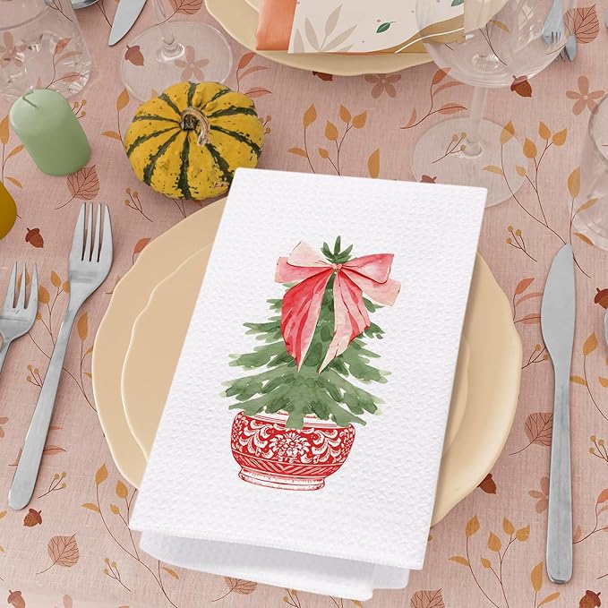 SPBL&L Chinoiserie Christmas Kitchen & Bath Towels, Red Porcelain Chinoiserie Tree Hand Towels, 16x24 Inch