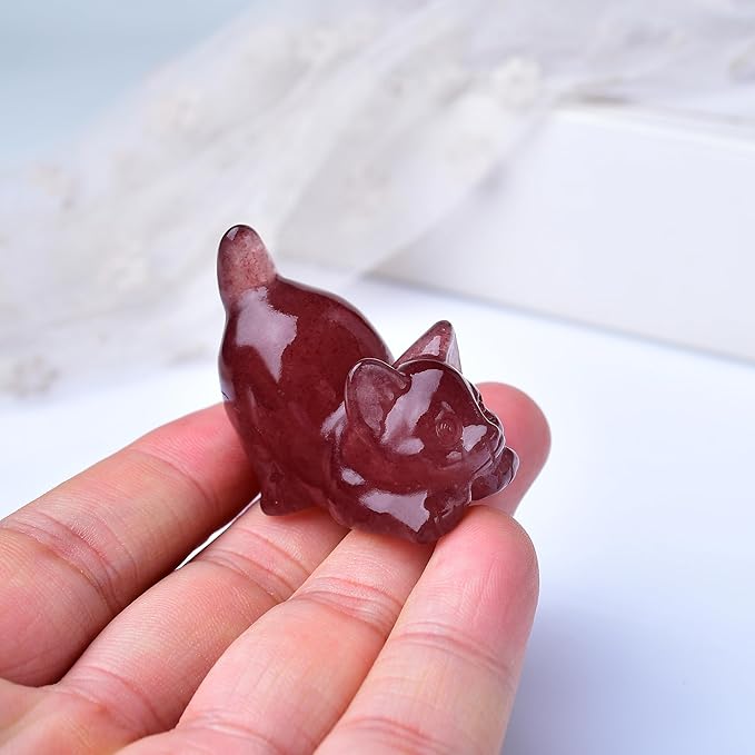 Strawberry Quartz Cat Crystal Statue Healing Crystal Reiki Meditation Pocket Gem Guardian Sculpture Home Study Table Desk Decor Collection Gift for Loved Ones