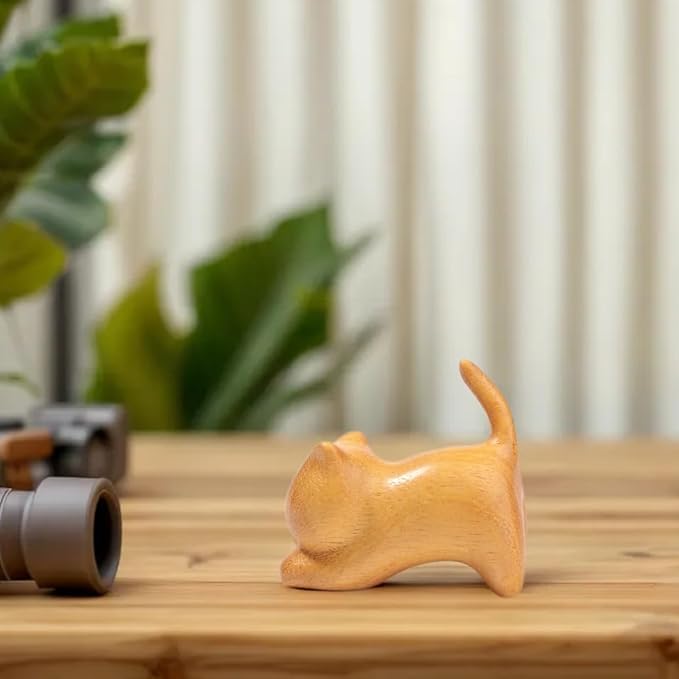 Cat Wooden Figurine,Handmade Wood Figurine Carved Sculpture Home Decor Miniature Animal Art Statue Collectible,Desk Decoration Lovely Gift Garden Decor Figurine Table Decoration Living Room Decoration