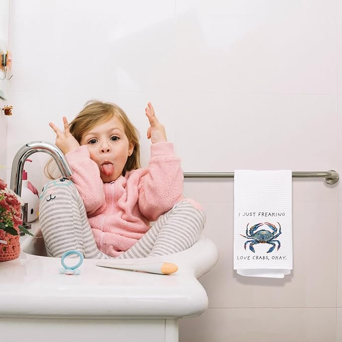 Crab Lover Gifts Kitchen Towels, I Just Freaking Love Crabs Decorative Dish Tea Towels for Kitchen, Coastal Beach Nautical Hand Towels for Bathroom, 16x24 Inch