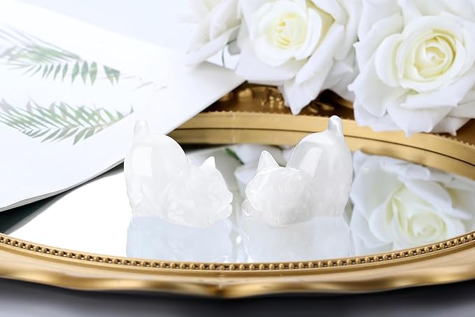 Clear Quartz Cat Crystal Statue Carved Room Decor Figurines for Desk Sculpture Lazy Handcrafted Healing Stone Office Natural Gemstones Spiritual Gifts for Cat Lovers