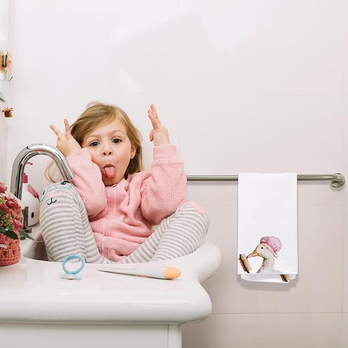 Goose Bathroom Hand Towels, Goose Gifts Decorative Hand Towels for Bathroom Decor, Funny Farm Animal Kitchen Dish Towels, 16x24 Inch