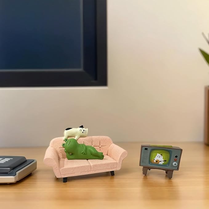 Frog Figurine Mini Frogs Miniature Frog Figurines Frog Gifts for Women Cute Office Desk Decor