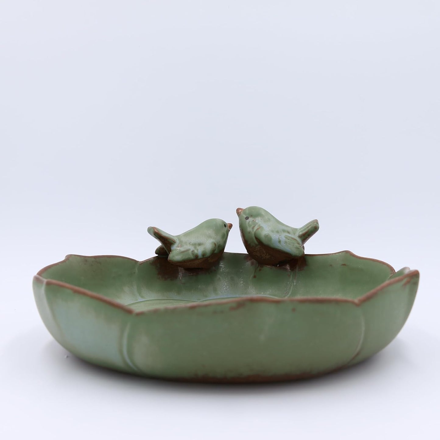 Ceramic Bird Bath for Outside, Resin Birdbath Bowl with Vintage Ornament,Ground Feeders Bird Bath Feeding Bowl for Outdoors, Garden Deck, Balcony,Yard, Lawn.