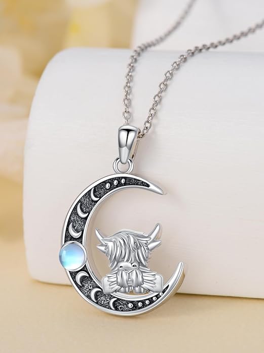 Fox/Cat/Axolotl/Sloth/Panda Necklace Crescent Moon Necklace 925 Sterling Silver Cute Animal Jewelry as Birthday Mothers Day Gifts for Women