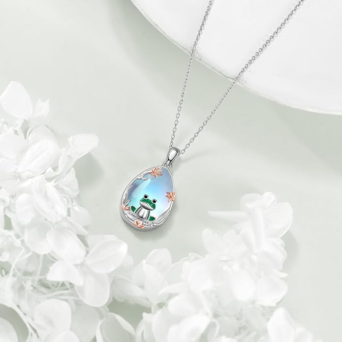 LUHE Moonstone Necklace 925 Sterling Silver Fox/Axolotl/Cat/Raccoon/Penguin/Frog/Panda/Highland Cow Pendant Necklace Animal Jewelry Gifts for Women