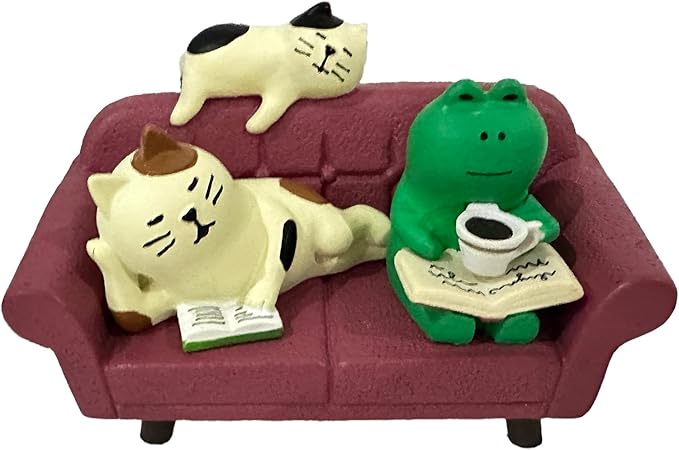 Miniature Cat Figurine Mini Frogs Figurines Cute Desk Decor for Office