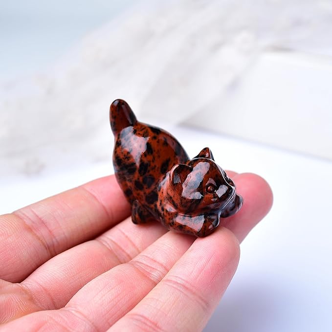 Red Obsidian Cat Crystal Statue Healing Crystal Reiki Meditation Pocket Gem Guardian Sculpture Home Study Table Desk Decor Collection Gift for Loved Ones