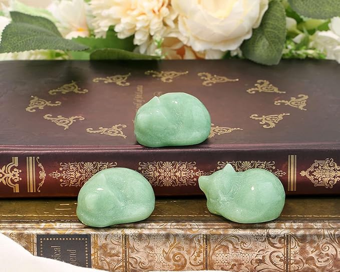 LAIDANLA Sleeping Cat Statue Green Aventurine Healing Gemstone Hand Carved Cute Kitten Statue Figurine 1.6" Decor Polished Stone Reiki Bedroom Office Desk Home Decoration Gifts