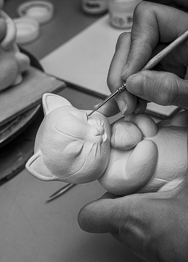 LLADRÓ Porcelain Figure Whiskers-Playful Cat from The Lovely World Collection Dedicated to Love. Decorative Figure of a Cat in Matte White Porcelain with a Red Heart