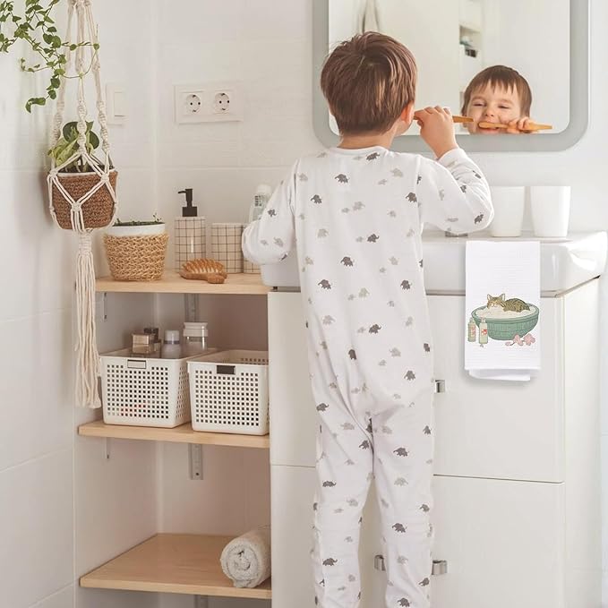 Cute Orange Tabby Cat Bathroom Hand Towels, Cat Lover Gifts, Japanese Bathtub Kitten Bathing Decorative Hand Towels for Bathroom Decor, 16x24 Inch