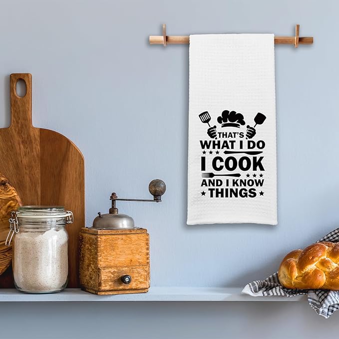 Funny Kitchen Towels That's What I Do I Cook and I Know Things Cleaning Cloth Funny Sayings Dish Towels for Kitchen Decor Hilarious Birthday Gifts Chef Gifts for Housewife Cooking Lover