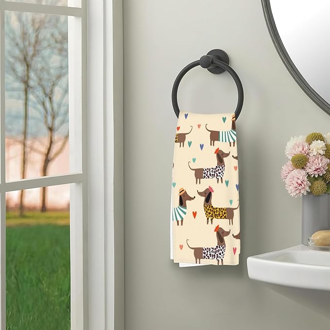 Cute Dog Hand Towels Set of 2,Dachshunds Hearts Bath Hand Towels for Bathroom Decorative Soft Absorbent Dish Towels for Kitchen Bathroom Gym Hotel Spa Sport 16x24 Inches