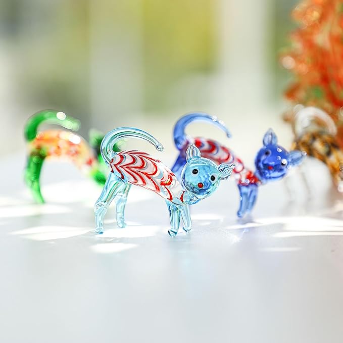 HDCRYSTALGIFTS 4PCS Hand Blown Glass Cat Figurines Collectible, Art Glass Cat Miniature Animal Statue Kitten Sculpture for Home Decor Gift