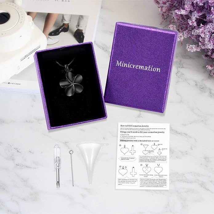 Flower Cremation Ashes Jewelry Cremation Necklace Memorial Locket for Ashes Keepsake Urn Pendants for Women/Men