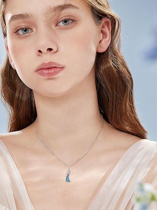 Couple Hug Necklace 925 Sterling Silver Cat/Fox Couples Hugging Turquoise Necklace Couples Jewelry as Valentine's Day Gift for Women