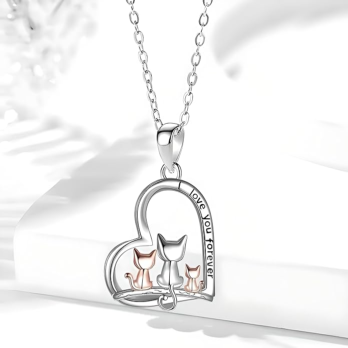 Cute Heart Necklace, With Black Cat - Charming Cat Heart in Rose Gold - Stylish Gift for Women & Party Accessory