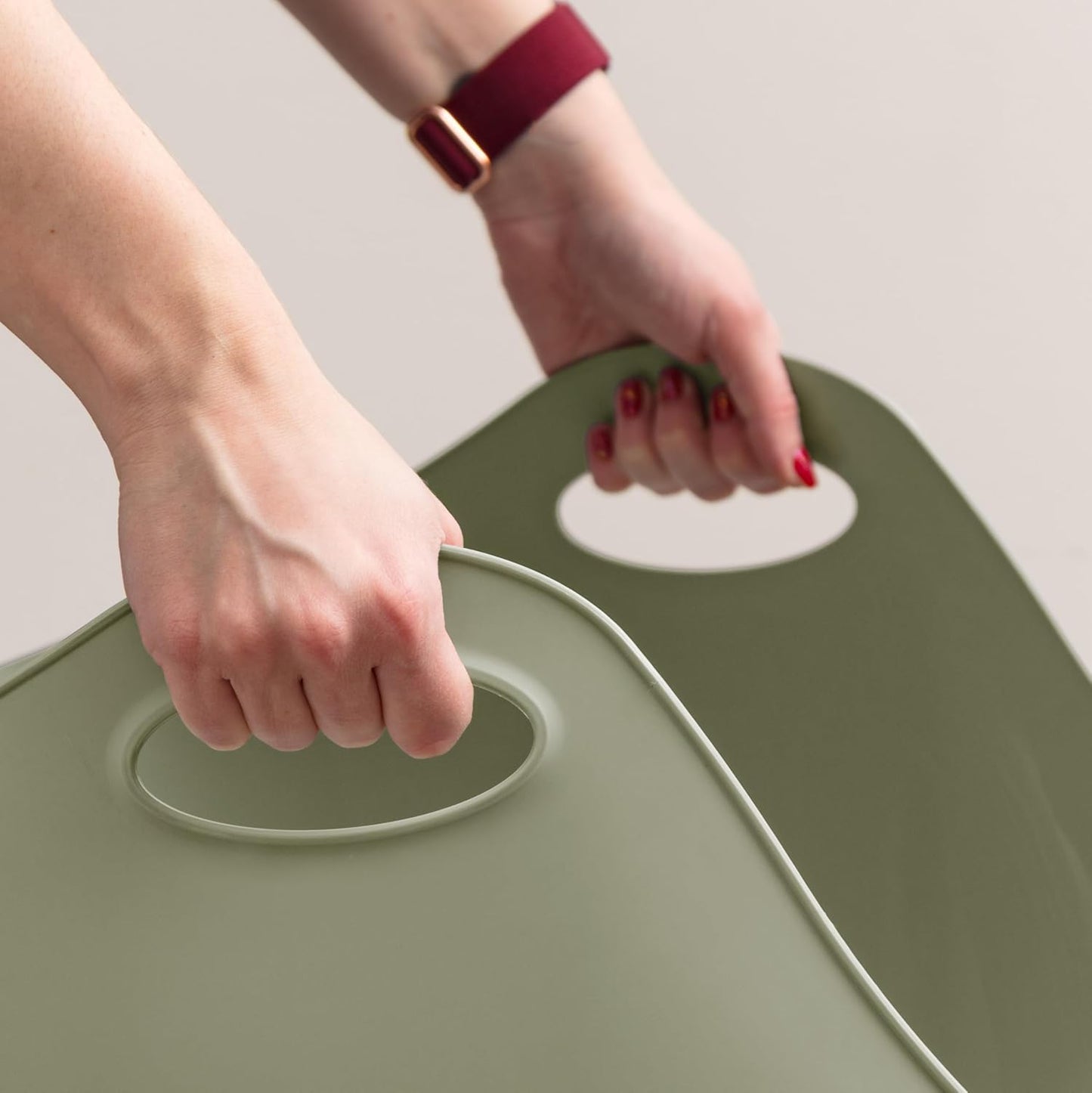 IRIS USA Cat Litter Box with High Walls and Handles, Made with Flexible Plastic, Sage Green