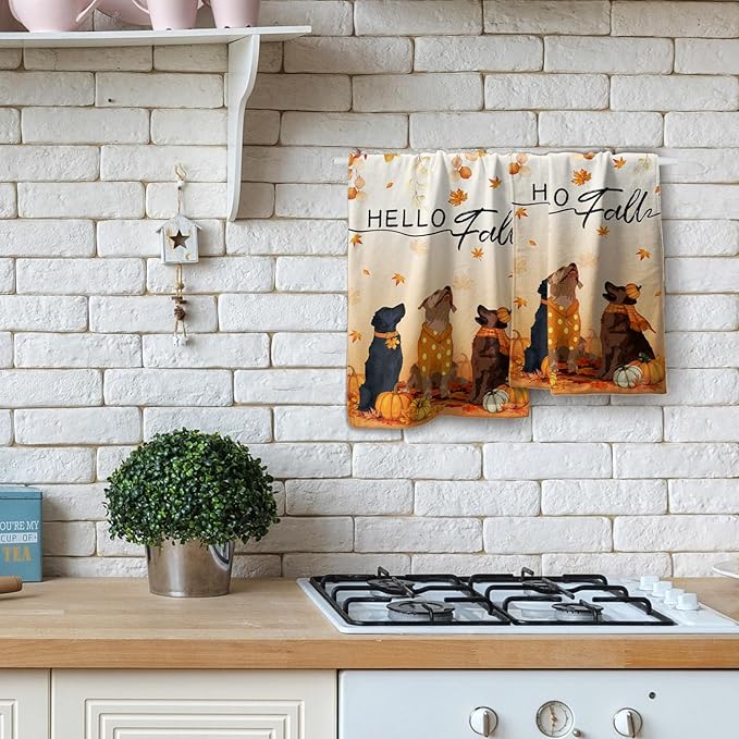 Giwawa Fall Dogs Hand Towels for Bathroom Set of 2 Autumn Leaves Soft Absorbent Small Bath Towels Holiday Decorative Kitchen Guest Dish Towel