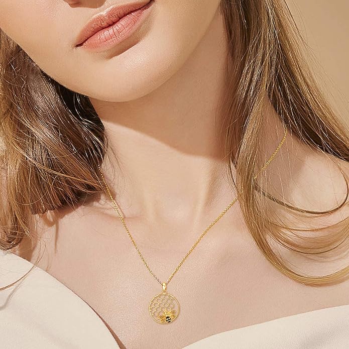 LUHE Bee Necklace 925 Sterling Silver Honeycomb Cute Flower Pendant Necklaces for Women Gifts for Her Women
