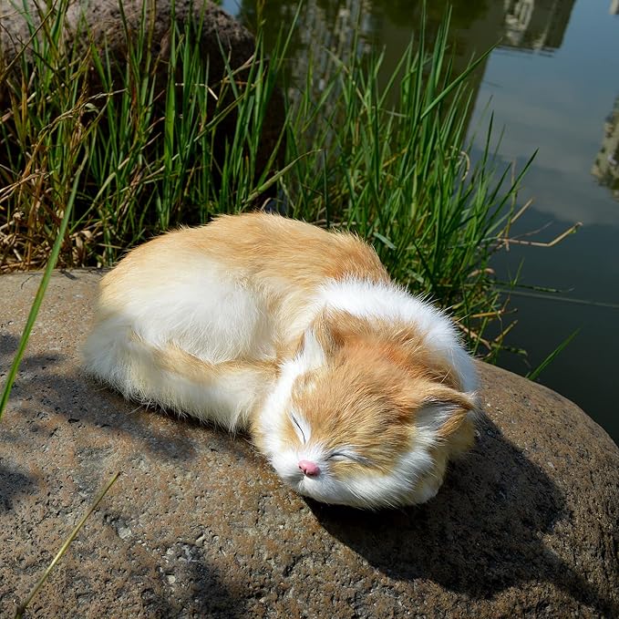 Realistic Furry Sleeping Cat Figurine Simulation Kitty Lifelike Kitten Home Office Shelf Decorative Statue, Synthetic Fur Pet Replica (Orange)