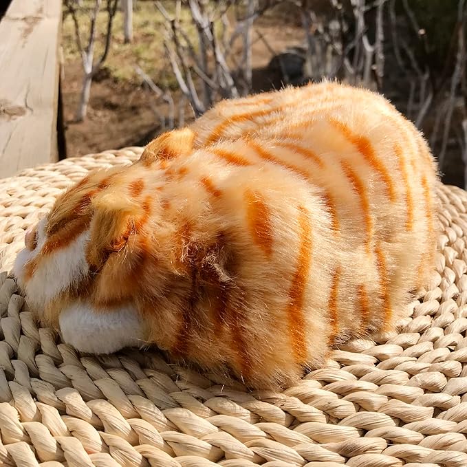 Realistic Furry Sleeping Cat Figurine Simulation Kitty Lifelike Kitten Home Office Shelf Decorative Statue, Synthetic Fur Pet Replica (Tabby)