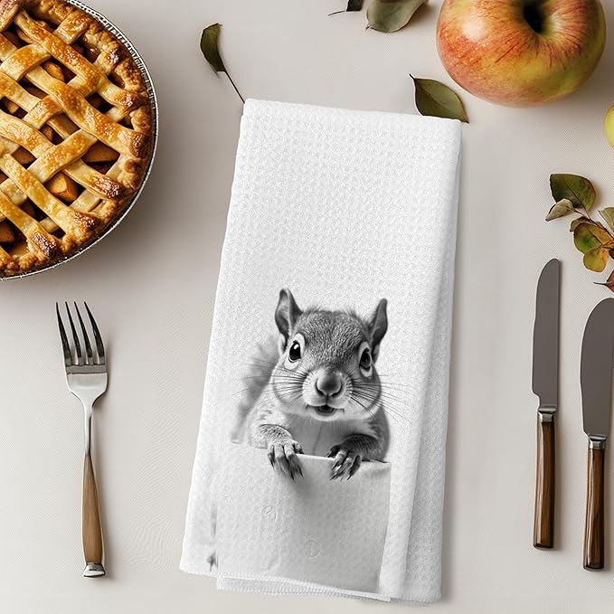 Funny Squirrel Hand Towels for Bathroom Decor, Squirrel Lover Lover Gifts, Funny Kids Bathroom Hand Towels, Funny Kitchen Towels, 16x24 Inches