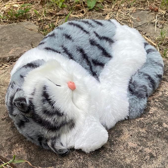 Realistic Plush Sleeping Cat Figurine Simulation Kitty Lifelike Kitten Home Office Shelf Decorative Statue, Synthetic Fur Pet Replica (Gray-Tabby)