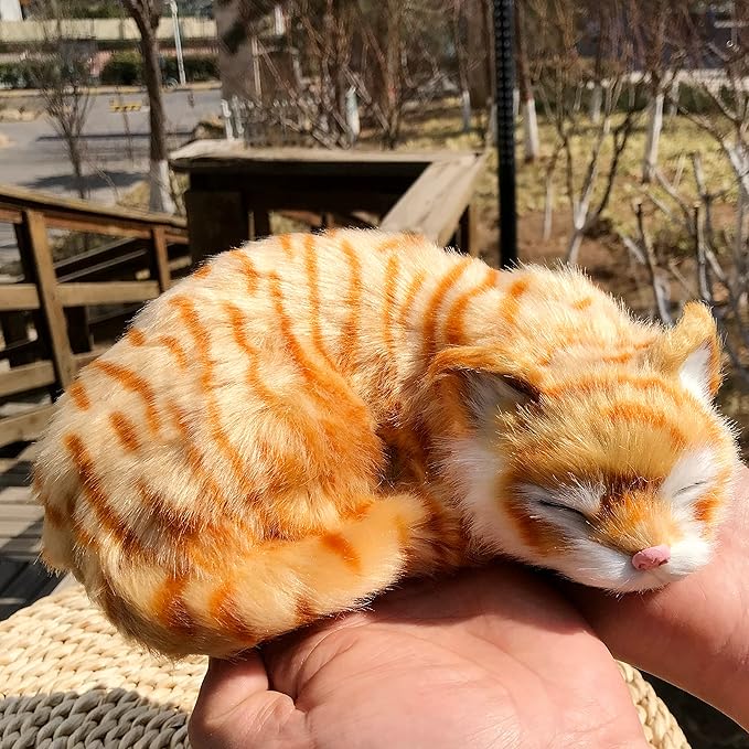 Realistic Furry Sleeping Cat Figurine Simulation Kitty Lifelike Kitten Home Office Shelf Decorative Statue, Synthetic Fur Pet Replica (Tabby)