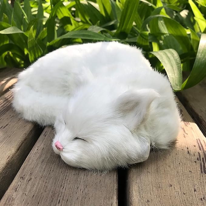 Realistic Furry Sleeping Cat Figurine Simulation Kitty Lifelike Kitten Home Office Shelf Decorative Statue, Synthetic Fur Pet Replica (White)